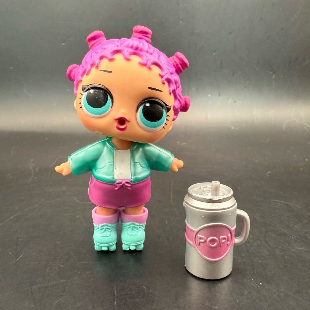 LOL Surprise! Doll Roller Sk8er Series 1 ~ Pink Hair, Skates & Bottle